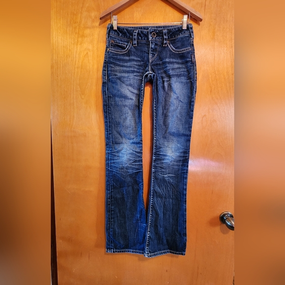 Silver Jeans - Picture 5 of 14